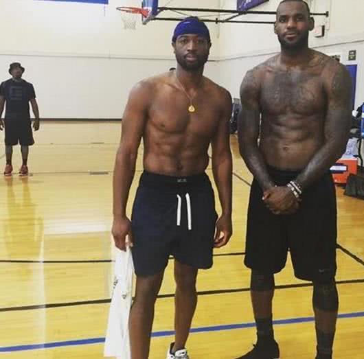 在开局阶段 在开局阶段